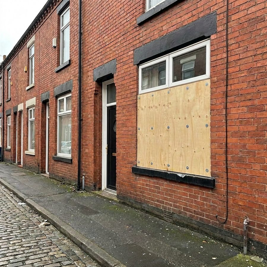 Window securely boarded up by PrimeFab emergency team