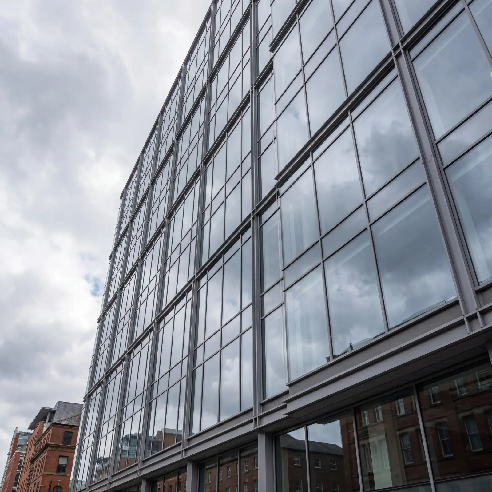 Curtain Walling Explained: A Guide for Developers and Architects